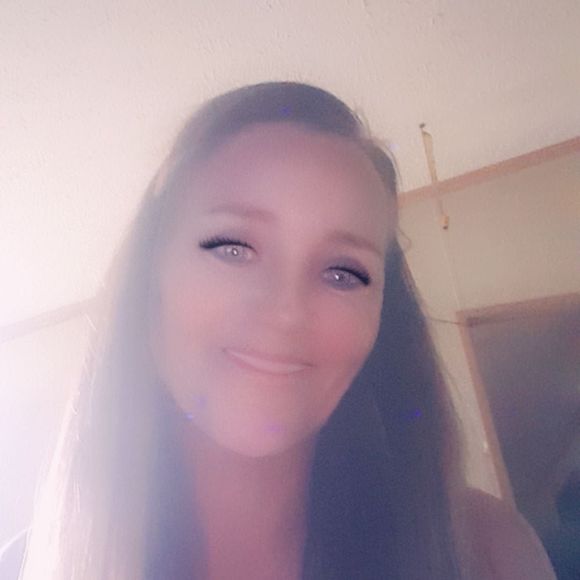 Meet your Posher, Melinda - Picture 1 of 1